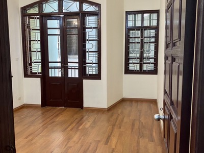 Cho thuê gấp lâu dài giá rẻ nguyên căn giáp nhị 52m, 5 tầng, mặt tiền 5.3m, 13.5 tr/th, hoàng mai. 2