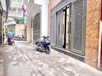 Bán gấp nhà riêng tại đường lê trọng tấn, q. thanh xuân 50m2, 6 tầng, mt 4m, giá 16 tỷ 350 triệu, ô 4