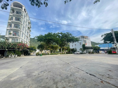 Chính chủ chuyển công tác, cần bán nhà vị trí siêu đẹp, giá cực tốt tại khu tái định cư hòn rớ ii, 0