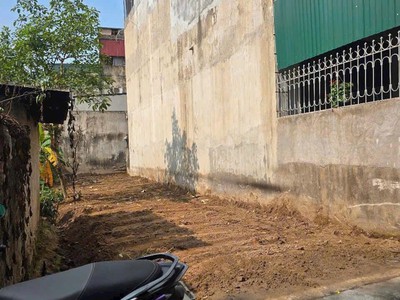 Bán đất ngõ 193 phố Bình Lộc, phường Tân Bình, TP HD, 77.4m2, mặt tiền 4m, ngõ thông oto 2