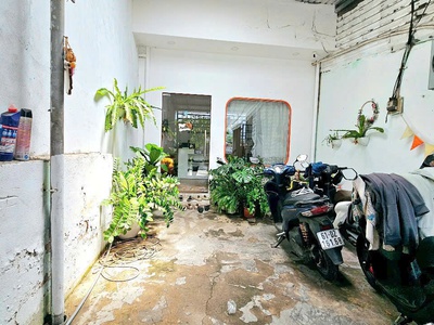 Bán Gấp Nhà Đường Nguyễn Du Dĩ An Đang Cho Thuê KD SPA 0