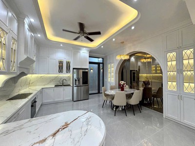 Bán nhà đẹp Quận 7, giá tốt - Diện tích: 5m x 18.2m - Giá chỉ: 17 TỶ 500 TRIỆU 8