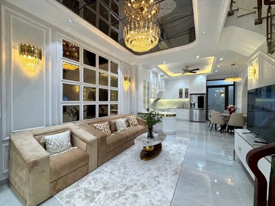 Bán nhà đẹp Quận 7, giá tốt - Diện tích: 5m x 18.2m - Giá chỉ: 17 TỶ 500 TRIỆU 4
