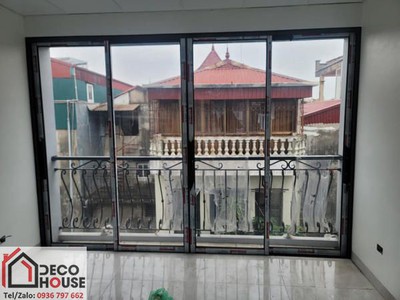 Cửa đi nhôm Xingfa mở trượt 2 cánh cho nhà phố 0