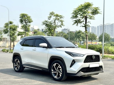 Bán xe Toyota Yaris Cross 1.5 CVT 2024, màu trắng. 3
