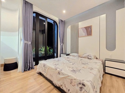 Giữa lòng Tân An   nơi phồn hoa đang vươn mình phát triển từng ngày, có một ngôi nhà không chỉ để ở 5