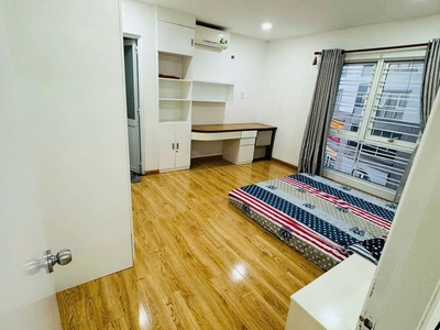 CHung cư 2A Nguyễn Sỹ Sách, P15, TB: 2p ngủ, 2wc. 8tr/tháng 2