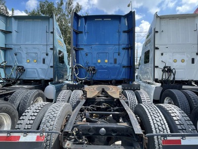 Xe đầu kéo Mỹ International Maxxfore A26 2018 6