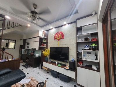 Nhà đẹp định công-39m-4 tầng-4pn-khung cột-gần phố giá chỉ 5,9 tỷ 1