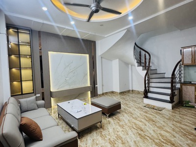 Bán nhà phố tôn đức thắng, đống đa, cách 10m ra ô tô tránh, gần hồ, 35m, mt 6m, 8.95 tỷ 0