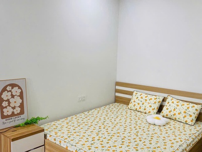 Bán căn hộ 2 ngủ ecopark tầng 6, view sông, full nội thất cao cấp, đang cho thuê 8tr/tháng   giá 2