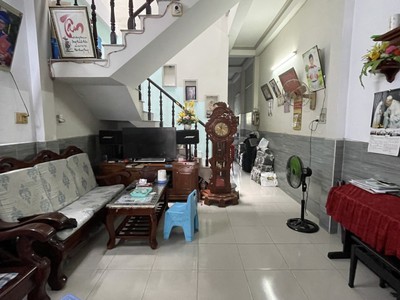 Nhà mặt tiền trung mỹ tân xuân, hóc môn - 80m2, shr vuông vức - giá rẻ 7.6 tỷ. 0