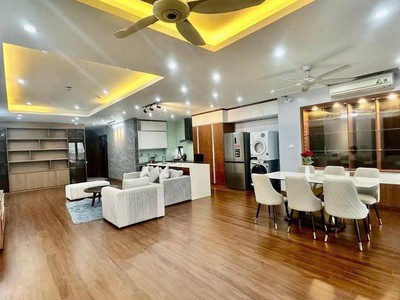 Bán tòa apartment phố vạn phúc, ba đình - 114m  x 8 tầng - dòng tiền 135tr/th - ô tô - giá 53.5 tỷ 0