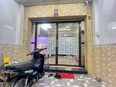 Bán nhà mặt phố lê văn lương - q.7 - 132m2 - - 4 tầng - 10.5 tỷ - sổ hồng 4