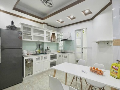 Hẻm xe hơi 7m oto ngủ trong nhà - đoàn thị điểm - p1 - 4 tầng - mới 99 đủ công năng - doanh thu 2