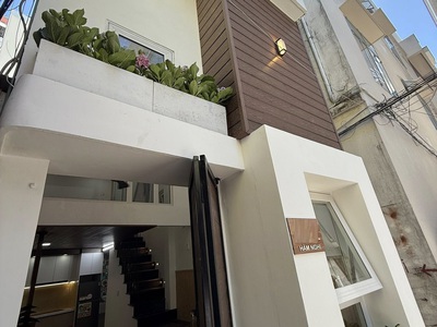 ♪ sau lưng mt hàm nghi, 3.5 tầng đẹp full nội thất, 2.68 tỷ 0