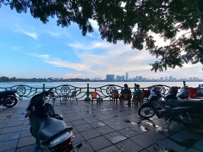 Siêu phẩm tây hồ   lô góc mặt phố yên phụ 40m2- 7t- mt 4m giá 18,6 tỷ- kinh doanh cực đỉnh 0