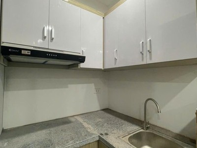 Bán nhà 6 tầng- phố thái hà-cầu thang máy.full nội thất,cách mặt phố 30m 2