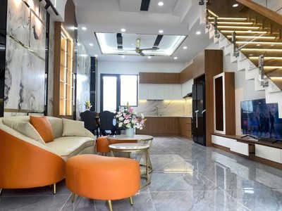 Bán nhà 4 tầng 66m , 4pn, 5wc, linh đông, thủ đức - 7.1 tỷ 0