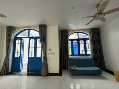 Ngộp nặng  nhà mặt tiền cách mạng tháng 8  9,4m x 31m 230m2  giá chỉ 17 tỷ 2