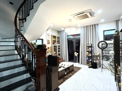 Mặt tiền kinh doanh tạ quang bửu ngang 5m vuông vức chỉ 14 tỷ 5 2