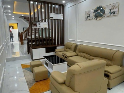 Cho thuê nhà ngọc thụy   43m  x 4 tầng   full nội thất   13 triệu/tháng 1