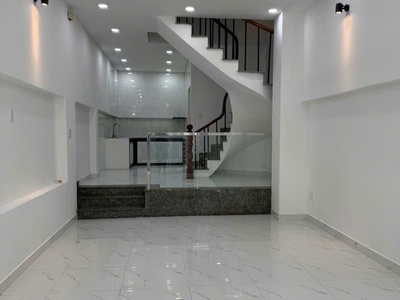63m2 4x16m 3 tầng chỉ 5.xtỷ hẻm 4m xe hơi đậu cửa hàng xóm chung cư dreamhome 1