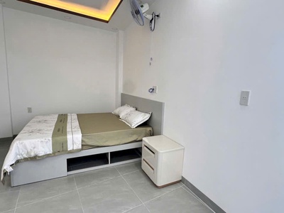 Cần bán nhà đẹp mới 100 hẻm bắc sơn, đầy đủ nội thất, đi bộ ra bãi tắm hòn chồng 2