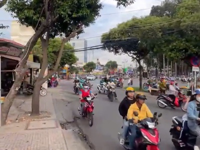 Nhà mặt tiền đình phong phú DT 168m vị trí đẹp kinh doanh tốt 0