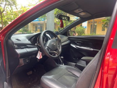 Gia đình cần bán chiếc xe ô tô Toyota Yarit 1.3 G sx 2015 màu đỏ 5
