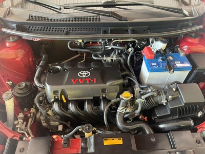 Gia đình cần bán chiếc xe ô tô Toyota Yarit 1.3 G sx 2015 màu đỏ 7