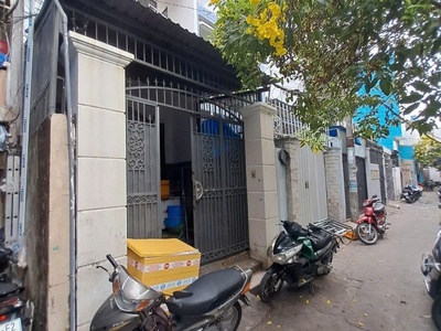 Có 7 tỷ 2 nhà ngay trung tâm hẻm ô tô khu dân trí cao 1