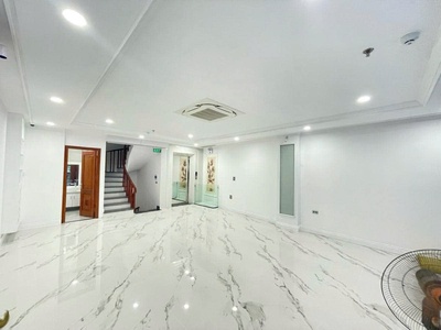 Bán tòa nhà mặt phố nguyễn văn tuyết - 84m  x 10t thang máy - có hầm - vỉa hè rộng - 69 tỷ 2