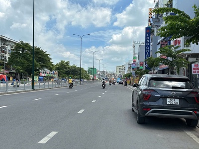 Bán nhà mtkd 111m2 ngang 4m nở hậu 6.3m đ.số 20 thông dương quảng hàm kd đa ngành 9 tỷ. 0