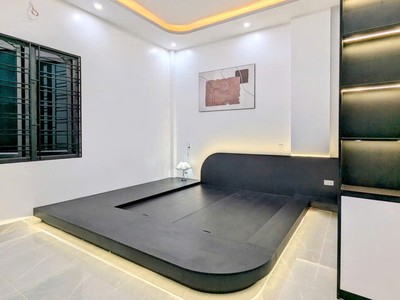 Bán nhà xây mới độc lập   sân cổng riêng   gần phố cấm thông lê lợi   hải phòng  3 tầng   full nội 1