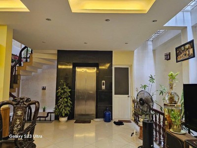 Bán nhà văn cao, 6 tầng tm, ô tô vào nhà, 64m chỉ 18 tỷ 2