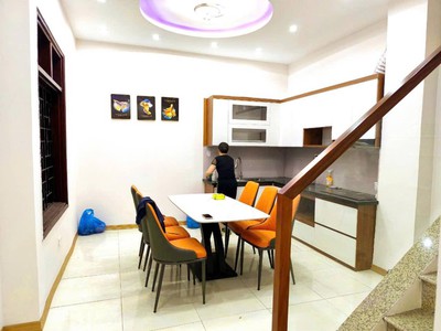 Cần bán nhà khu vip quân đội hoàng văn thái, 41/48m2, 4 tầng, mt8m, giá hơn 8 tỷ 2