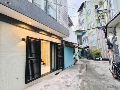 Bán nhà đẹp phú nhuận dưới 4 tỷ - ngang 5m - hxh - 3 tầng 1