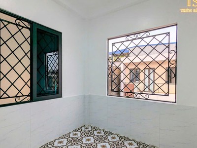 Bán nhà xây mới độc lập   sân cổng riêng   gần phố cấm thông lê lợi   hải phòng  3 tầng   full nội 2