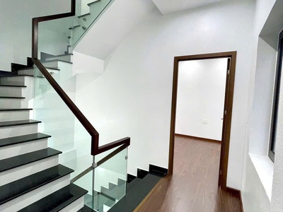 Bán nhà 4 tầng lô góc 2 mặt tiền ngô quyền, hải dương giá chỉ 4.x tỷ 3