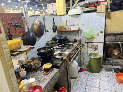 Sang quán đường nguyễn văn đậu, bình thạnh, kv đông đúc 4