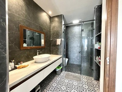 Bán biệt thự linh đàm, đường nguyễn hữu thọ. diện tích 200m2. giá 70 tỷ. sát quán nhậu tự do 2