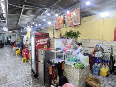 Sang quán đường nguyễn văn đậu, bình thạnh, kv đông đúc 3