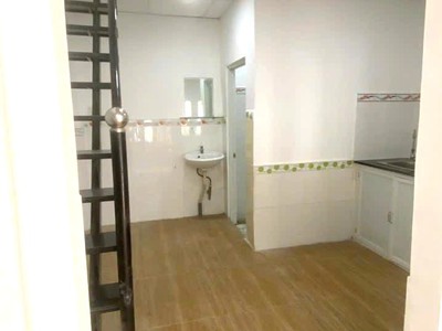Cắt lỗ  nhà 2 tầng hẻm 5m hiệp bình phước   sát mặt tiền ql13   chỉ 1.93 tỷ   sổ vuông vay được 1