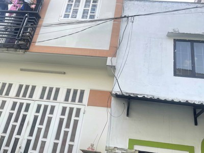 Cắt lỗ  nhà 2 tầng hẻm 5m hiệp bình phước   sát mặt tiền ql13   chỉ 1.93 tỷ   sổ vuông vay được 0