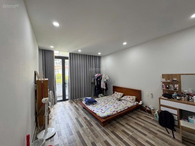 Bán nhà mặt tiền bàu cát 2, phường 12, tân bình   4x17  5 tầng  15 tỷ 2
