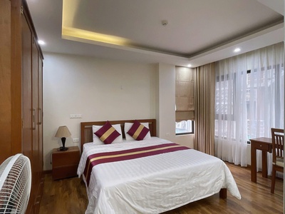 Bán tòa apartment trần thái tông - lô góc 140m  x 9t - ô tô tránh - dòng tiền 200tr/th 0
