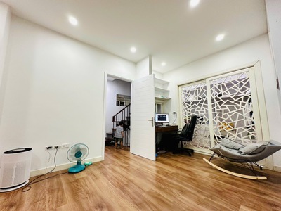 Bán nhà trần thái tông, cầu giấy, lô góc, 2 thoáng, 38m2, 5 tầng, mt 5.6m, chỉ 9.8 tỷ 3