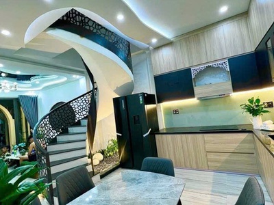    nhà 3 tầng điện biên phủ - thiết kế  chill  độc đáo, nội thất cao cấp, chỉ 4.7 tỷ    2