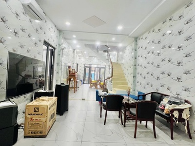 Bán nhà mặt tiền  lê thiệt giao văn cao, gần chợ tân hương, 5/7x19m, 2 t - 3pn, 13.5 tỷ. 2